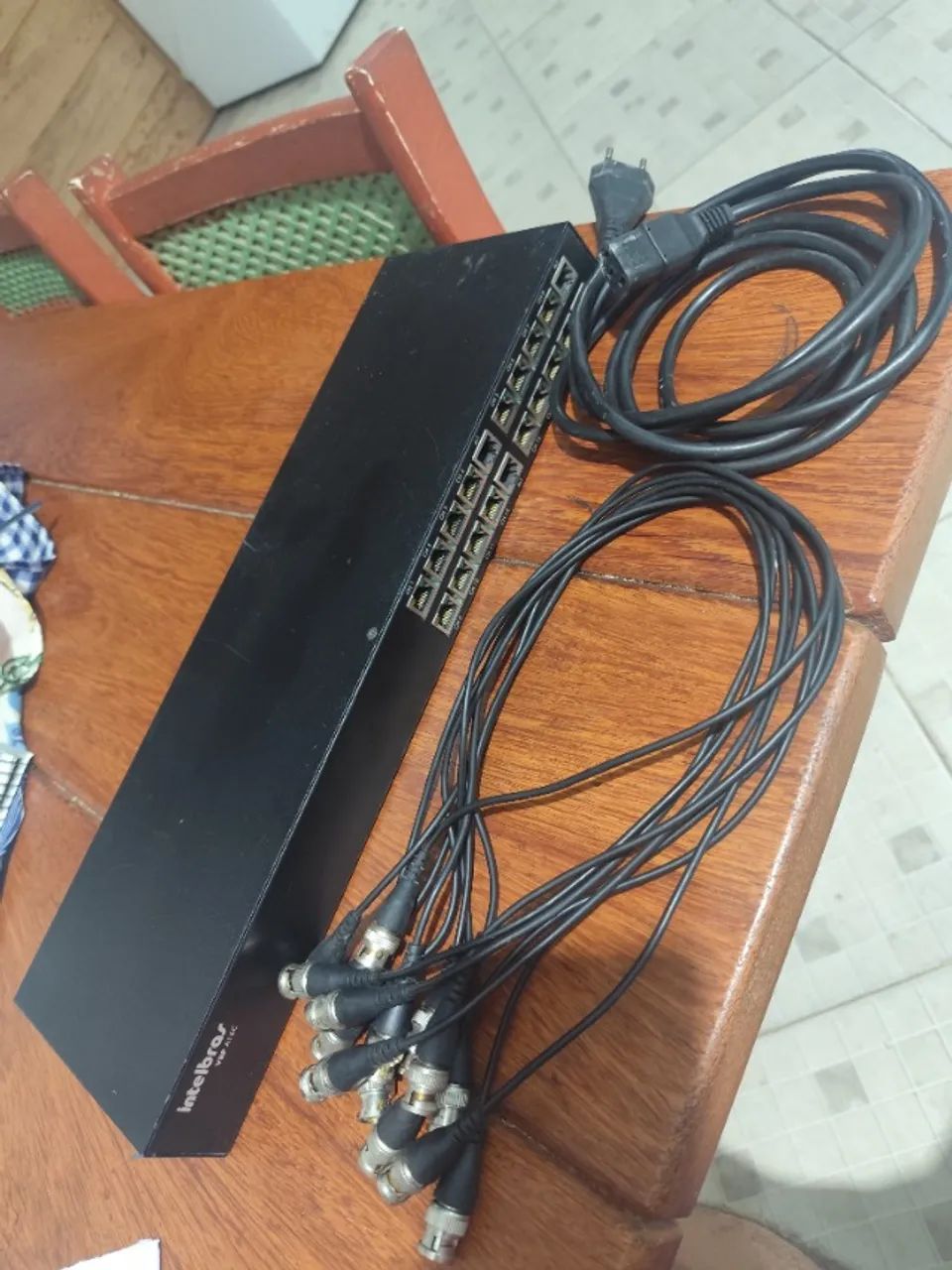 Power Balun Intelbras VBP A16C