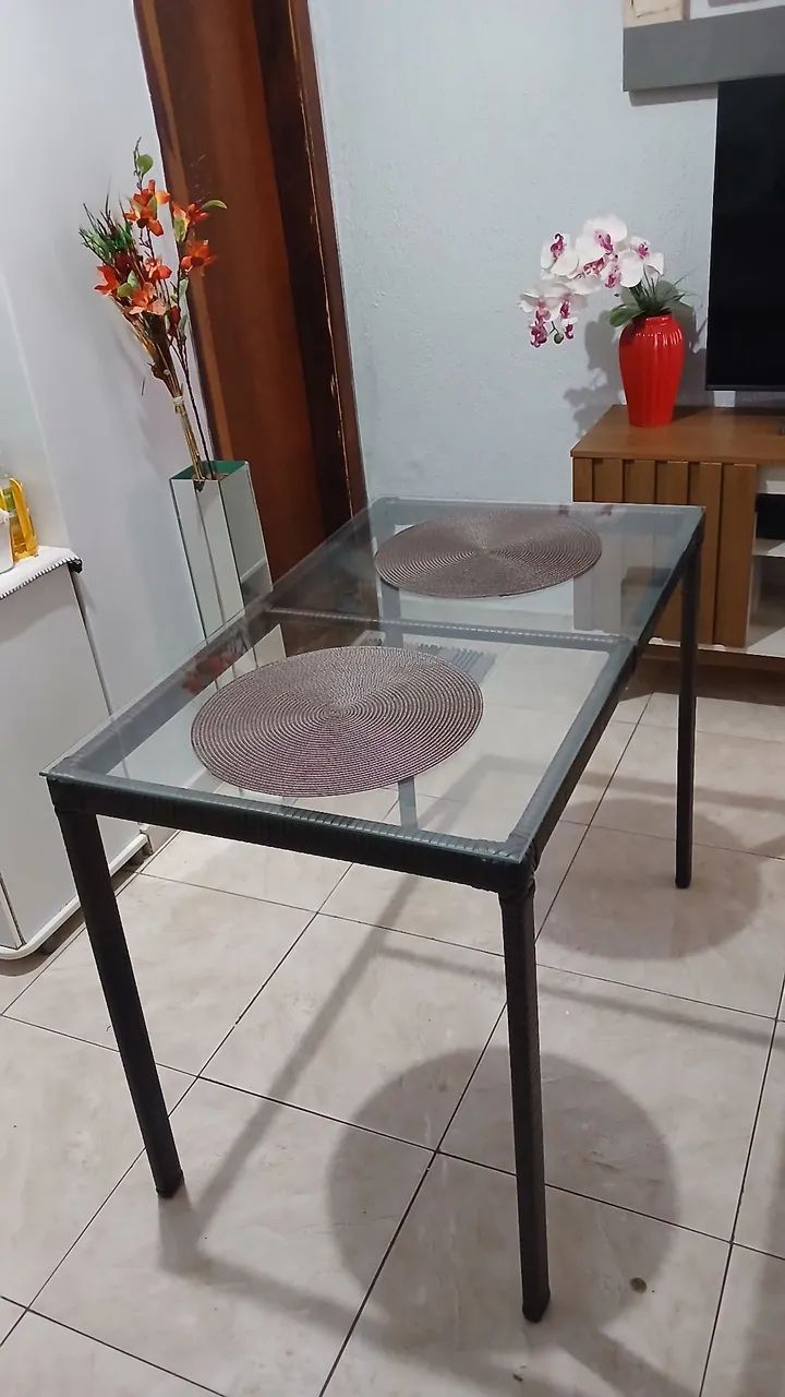 Mesa com tampa de vidro  - Foto 3
