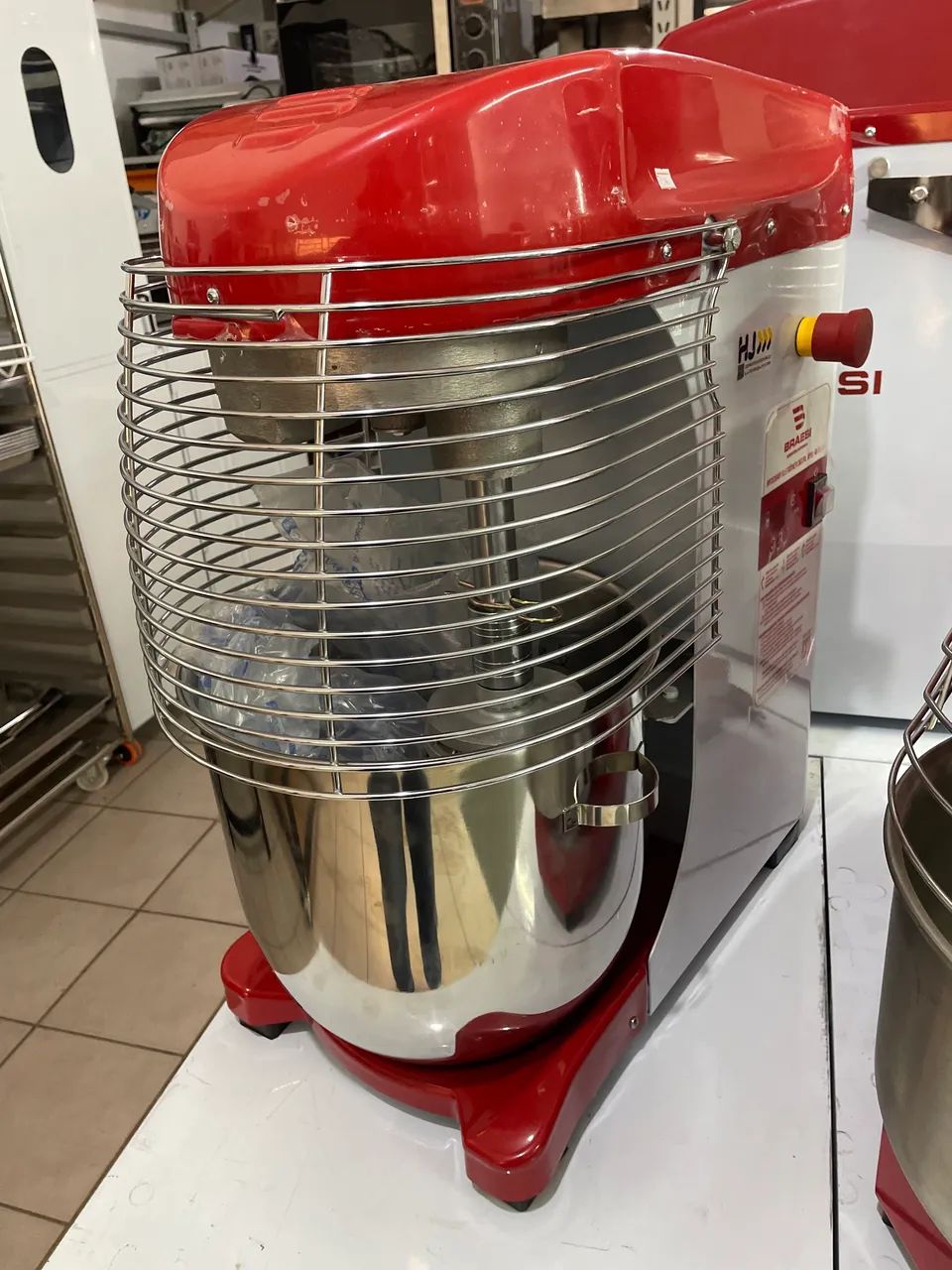 MB Batedeira planetária 18L - Braesi 
