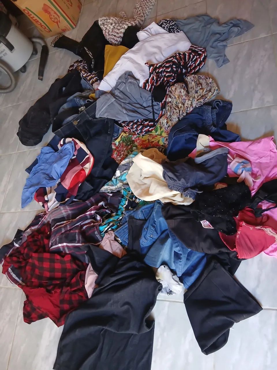 Lote de roupas/ feminina 