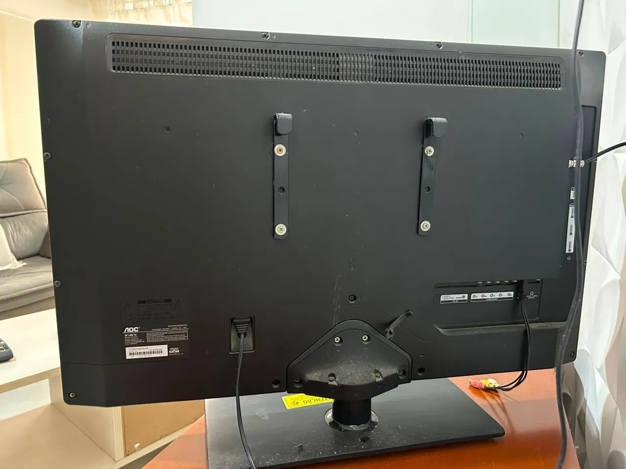 Tv AOC 32 Polegadas - Foto 3