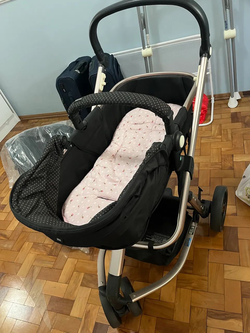 Carrinho de bebê lindo! Ótimo estado  - Foto 4