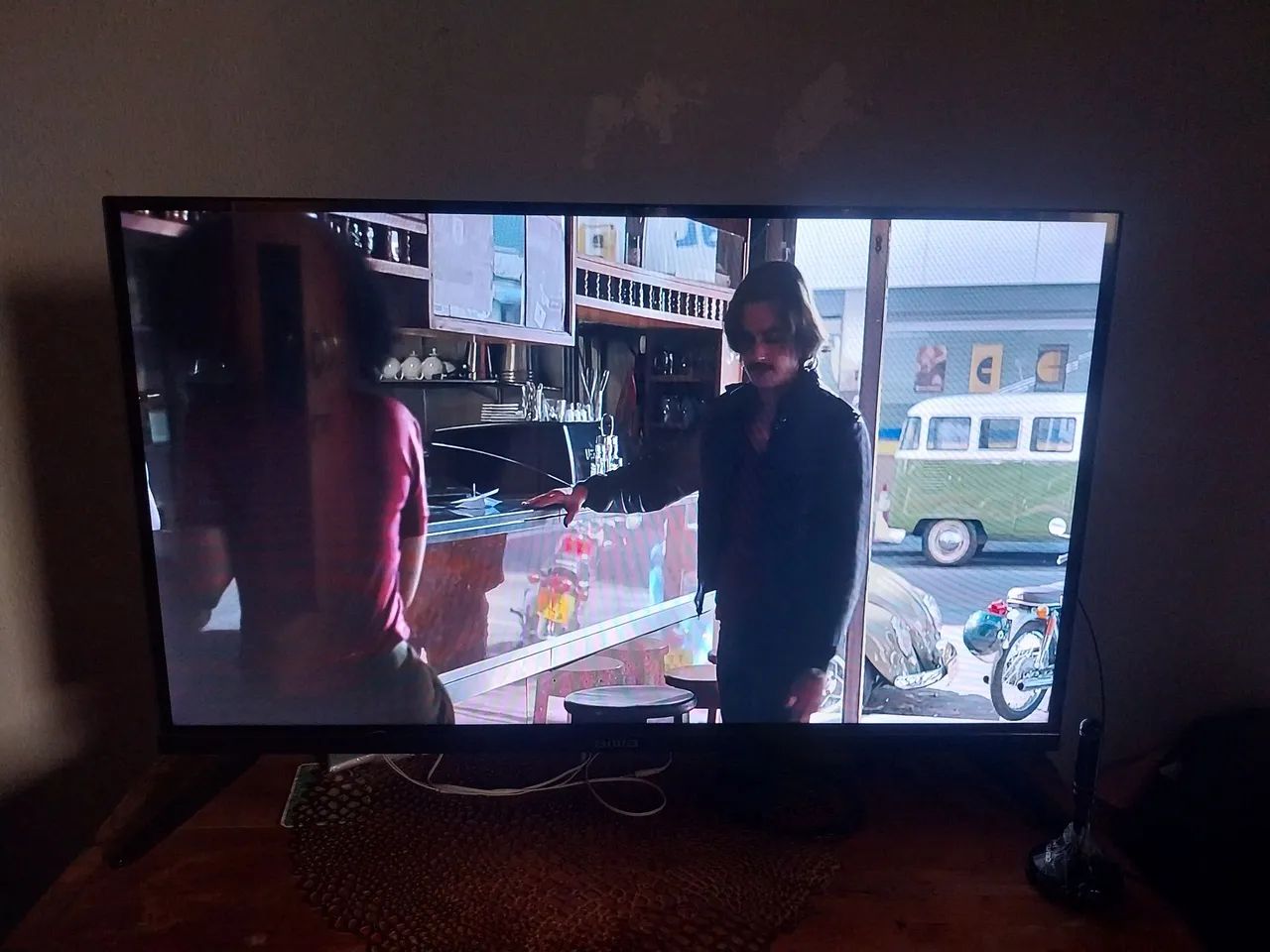 Vendo tv 32 polegadas awa 800