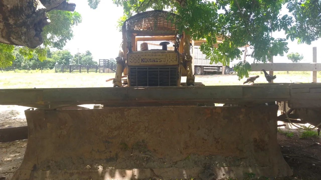 Trator Komatsu D65