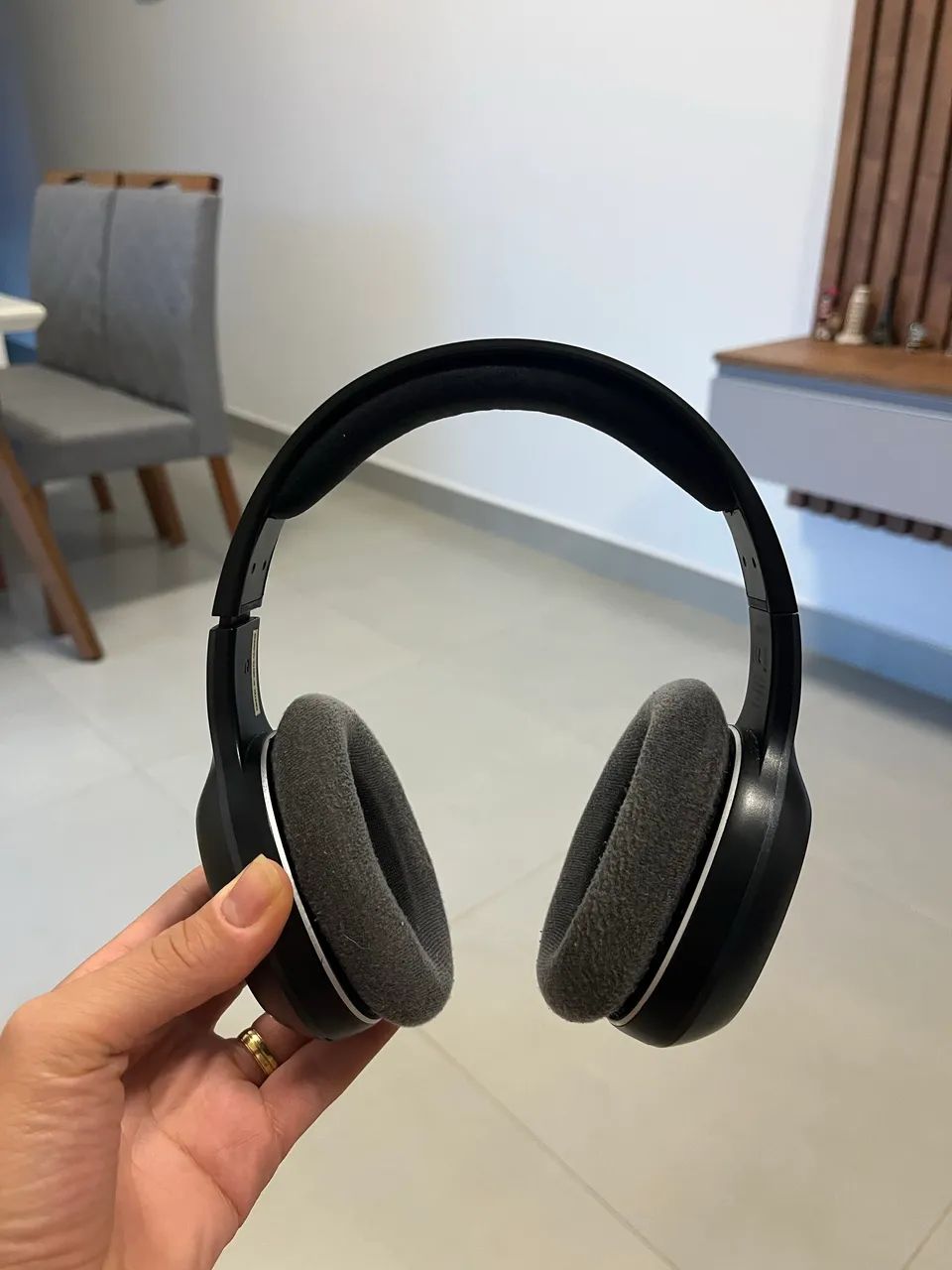 Fone de ouvido Bluetooth edifier 