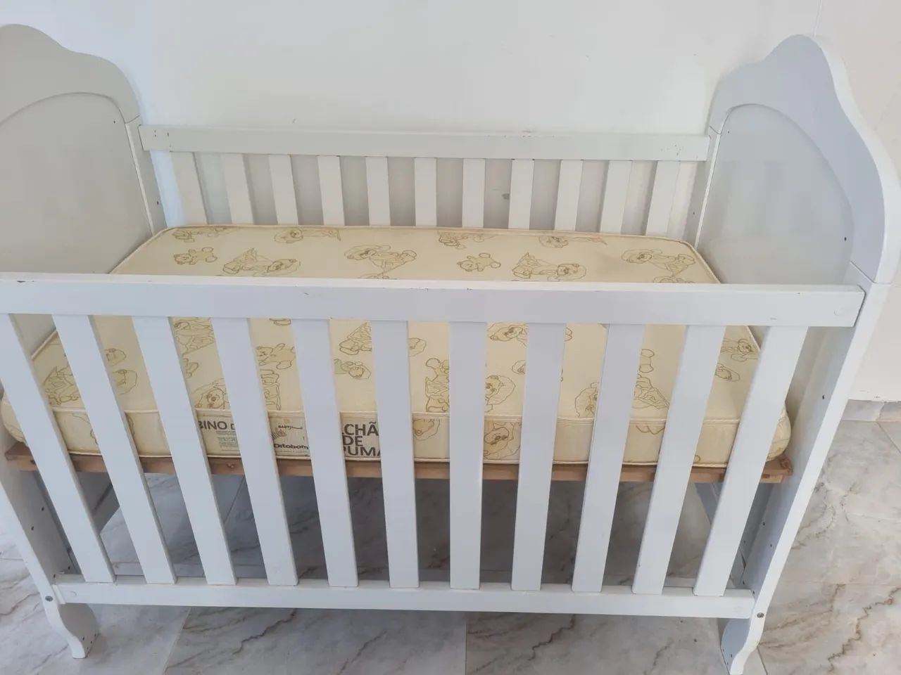 Berço vira cama 