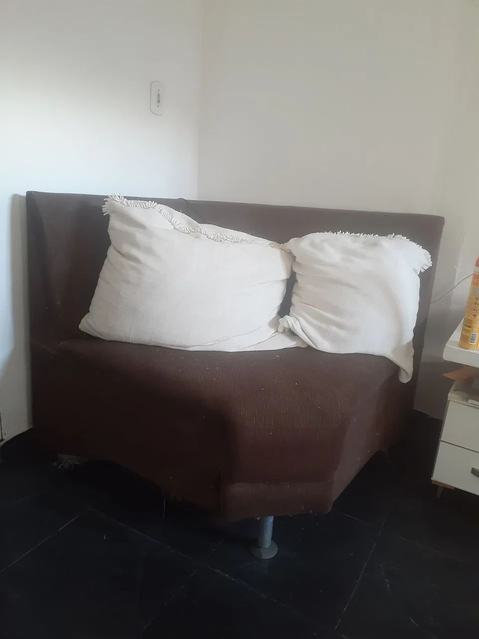 Vendo  , sofá  formado   com almofadas soltas.. - Foto 3