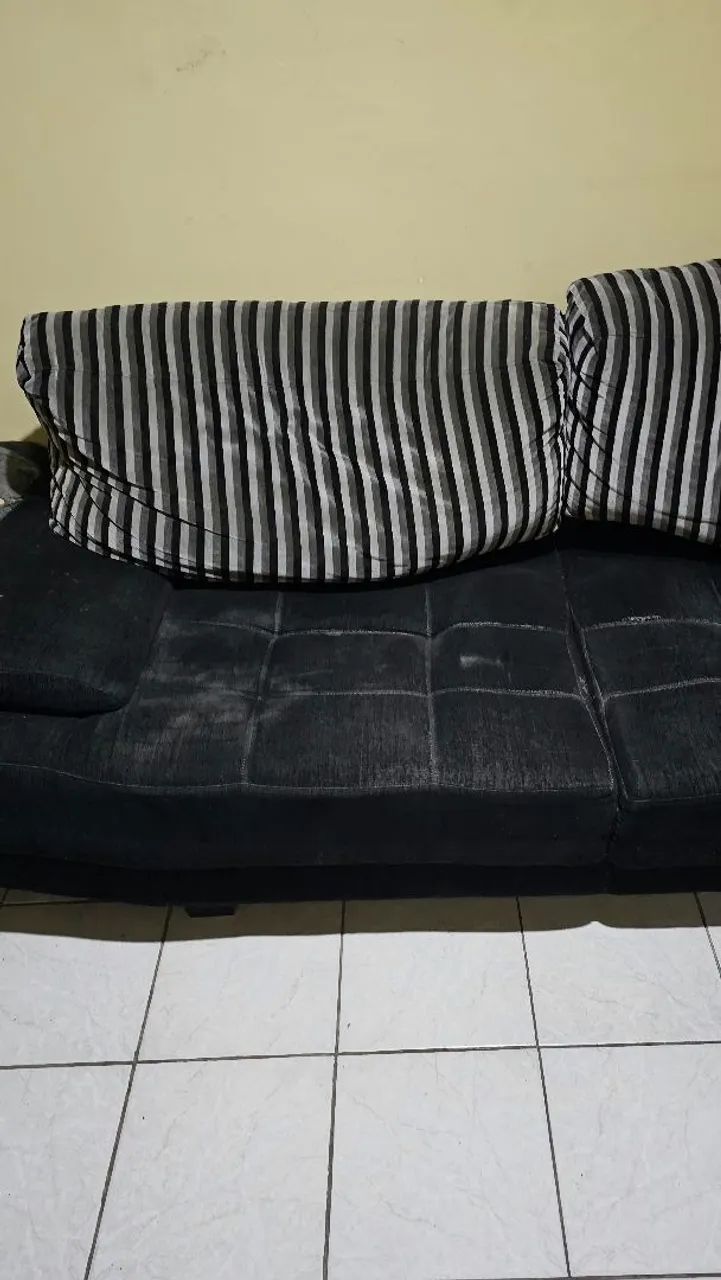Sofá preto 2 lugares  - Foto 2