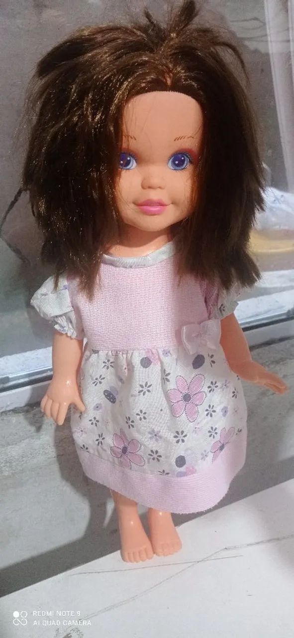 Boneca da estrela cresce cabelo 