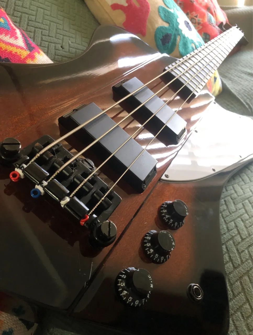 Baixo Epiphone Thunderbird Impecável  - Foto 2