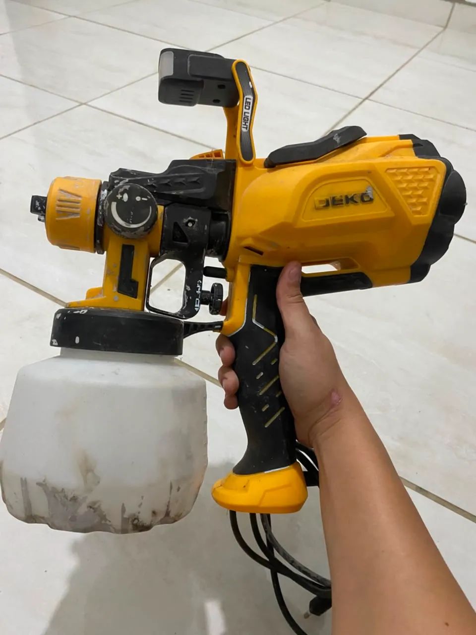 Pistola de Pintura Pulverizadora Deko