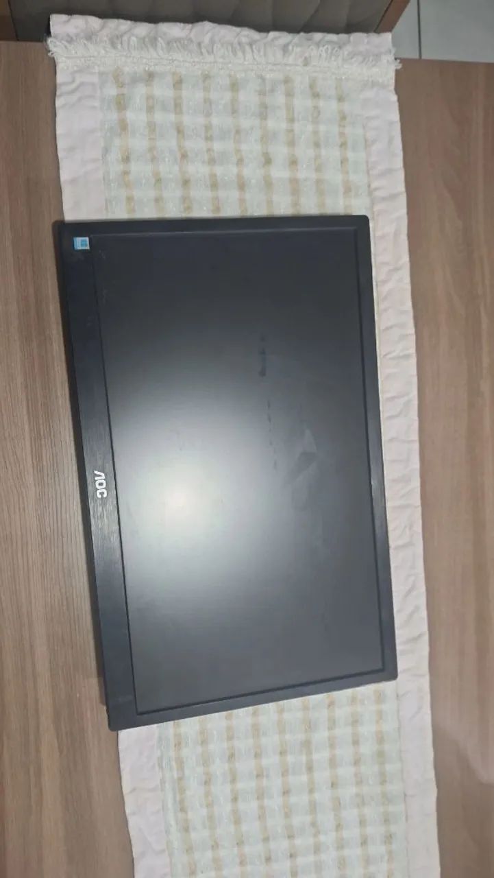 Monitor AOC - 20"