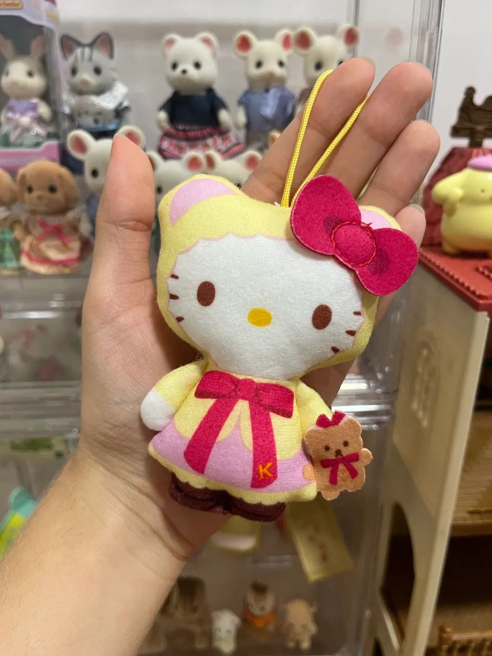 Chaveiro McDonalds Hello Kitty fantasiada
