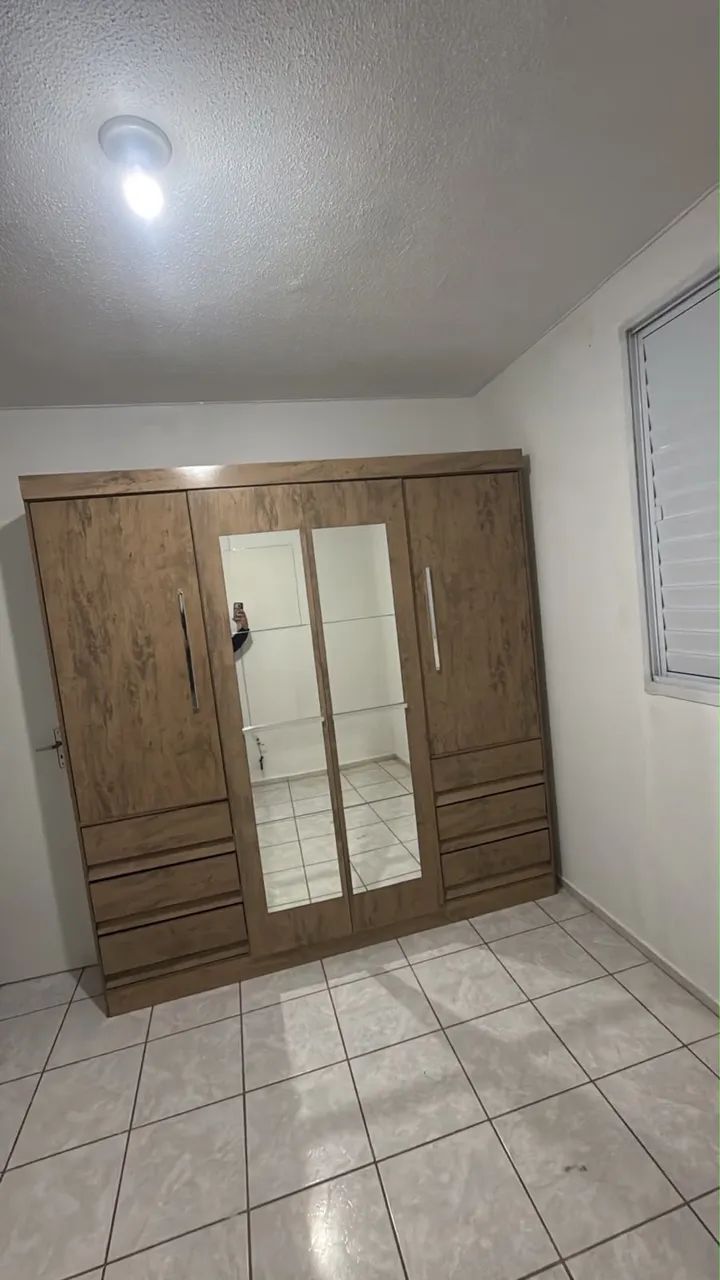 GUARDA ROUPA NOVO EM BOM ESTADO!!!  - Foto 2