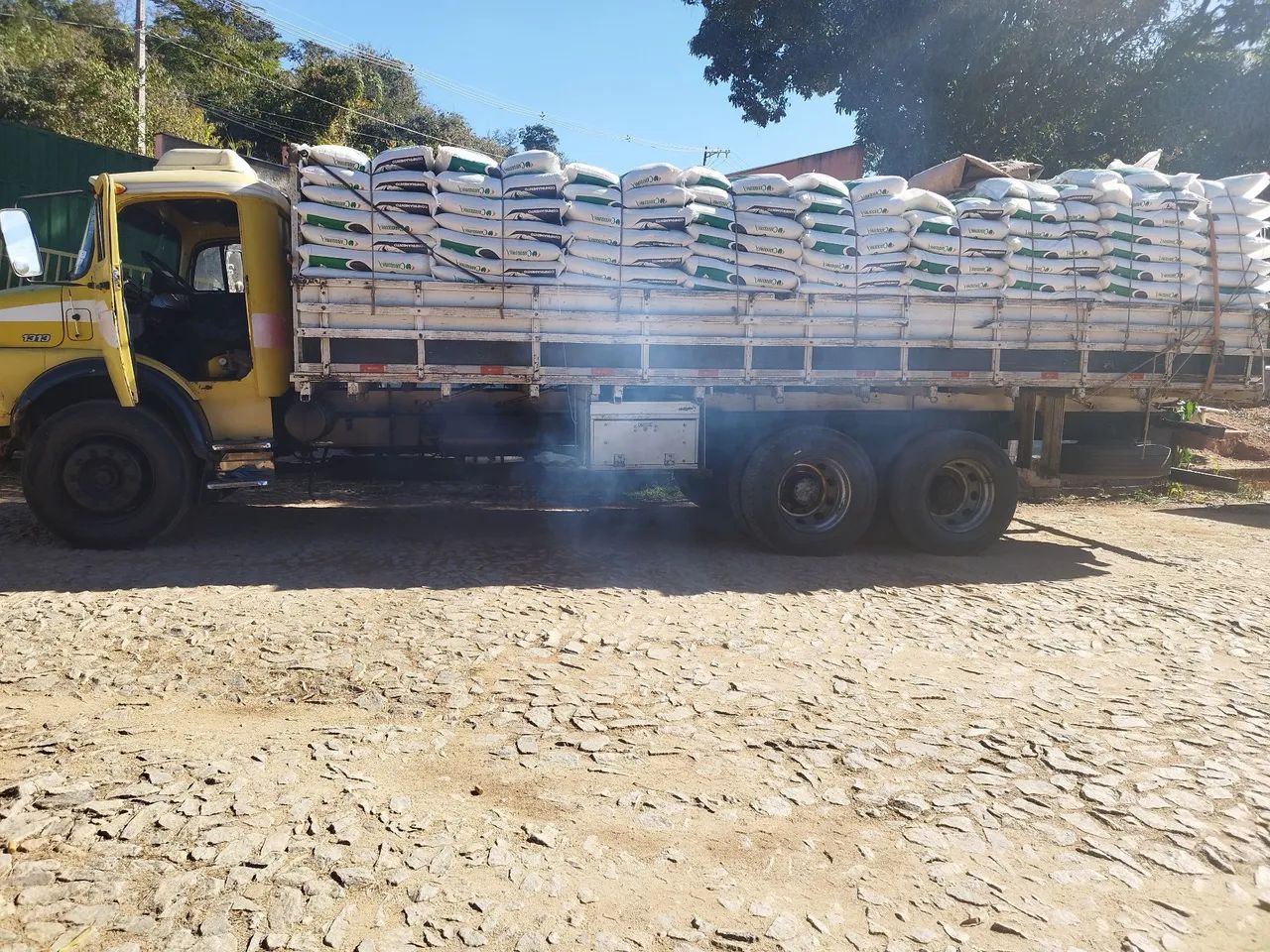 Caminhão L1313 - Foto 2
