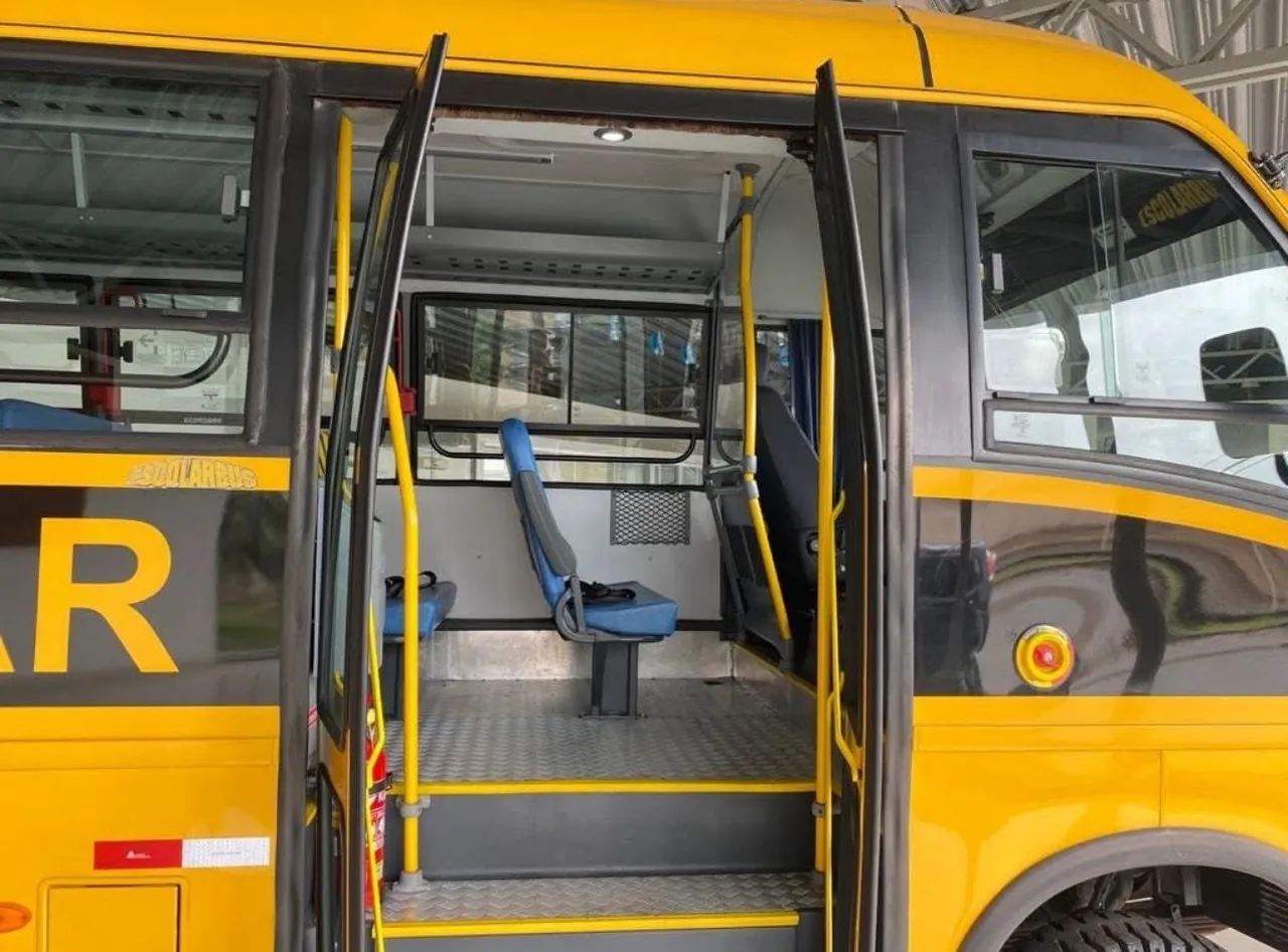 Micro Ônibus Volare V8l curto 4x4 Ano 2016 - Foto 8