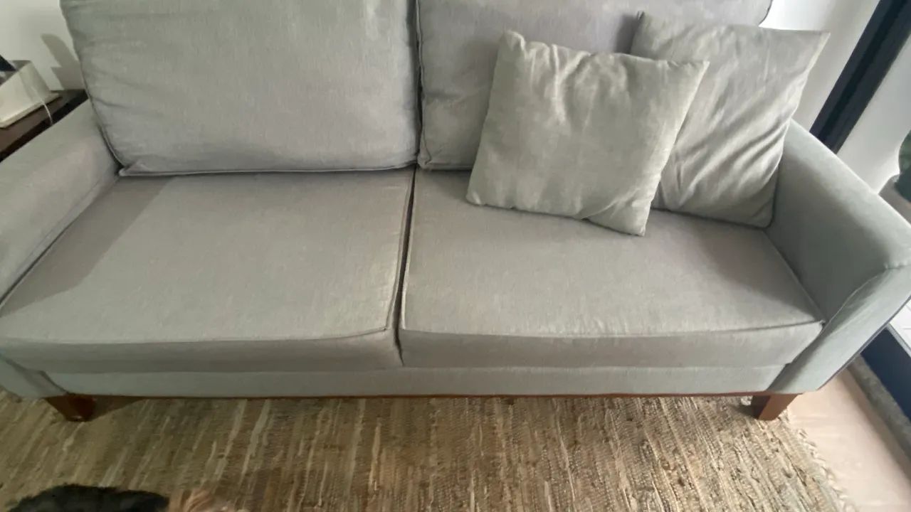 Sofá 2 lugares em linho cinza claro  - Foto 3