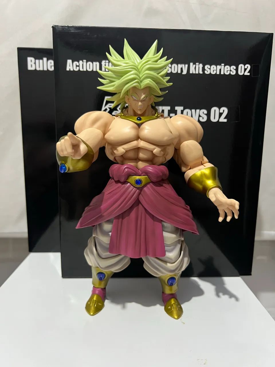 Broly ZT Toys 02
