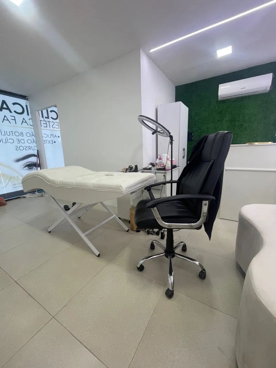 Sala para alugar. Excelente e centralizada. 