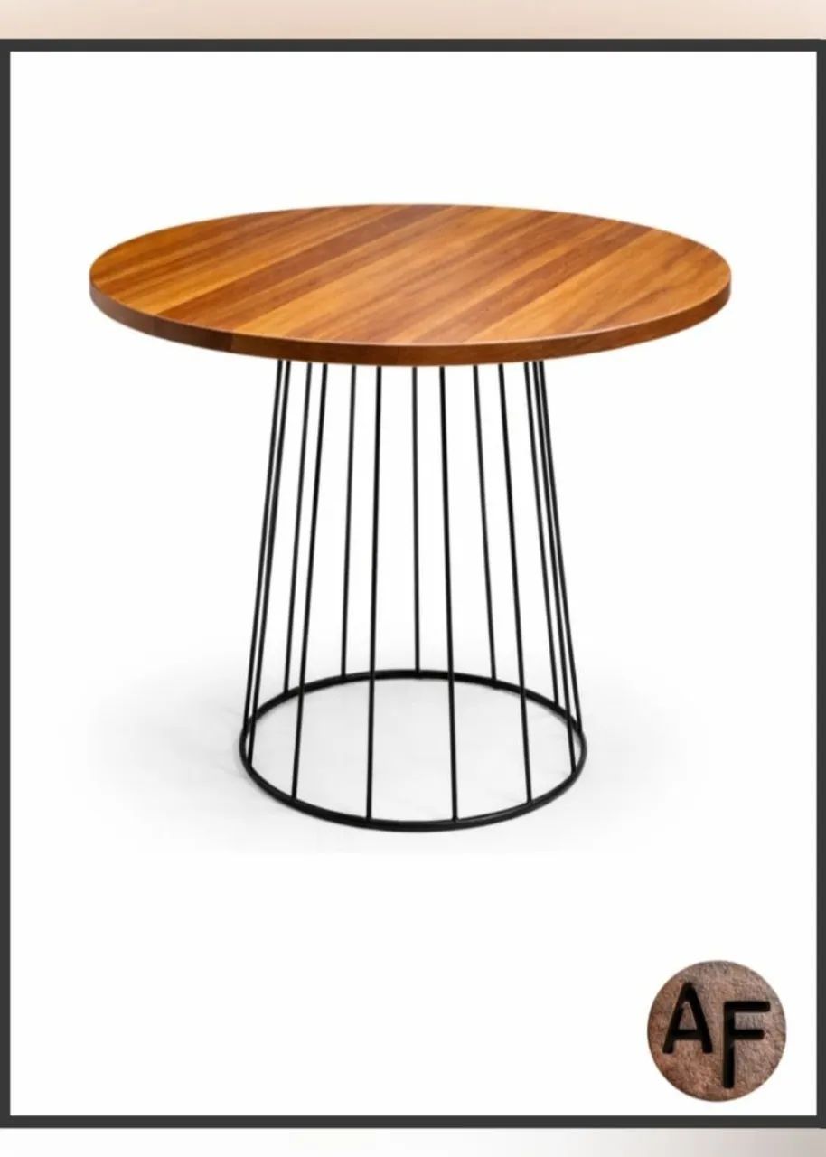 Mesa Sofisticada Madeira Pinus, 1 metro R$1.200,00