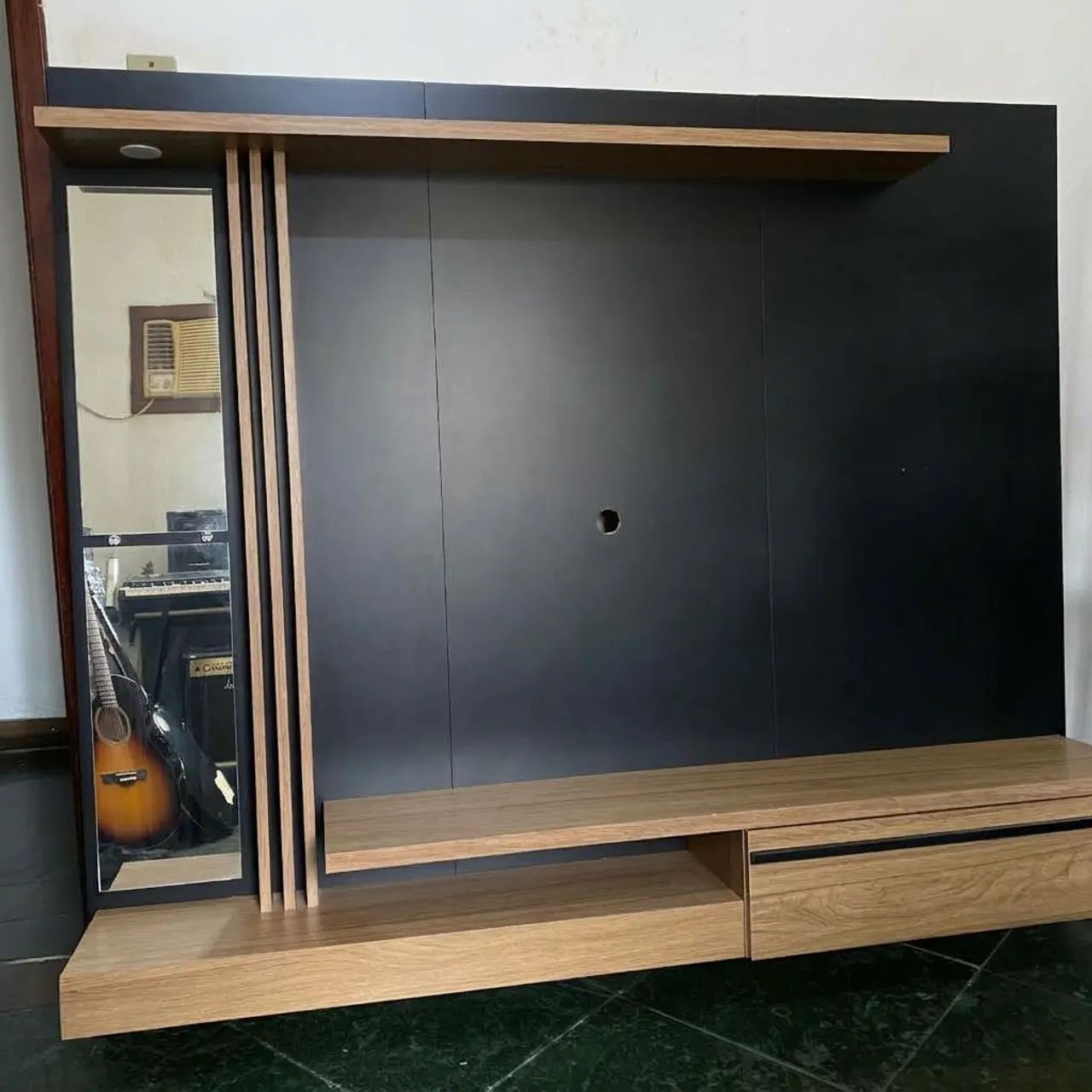 Painel para TV até 55 polegadas com LED + prateleira de vidro - 160 x 136 - Foto 2