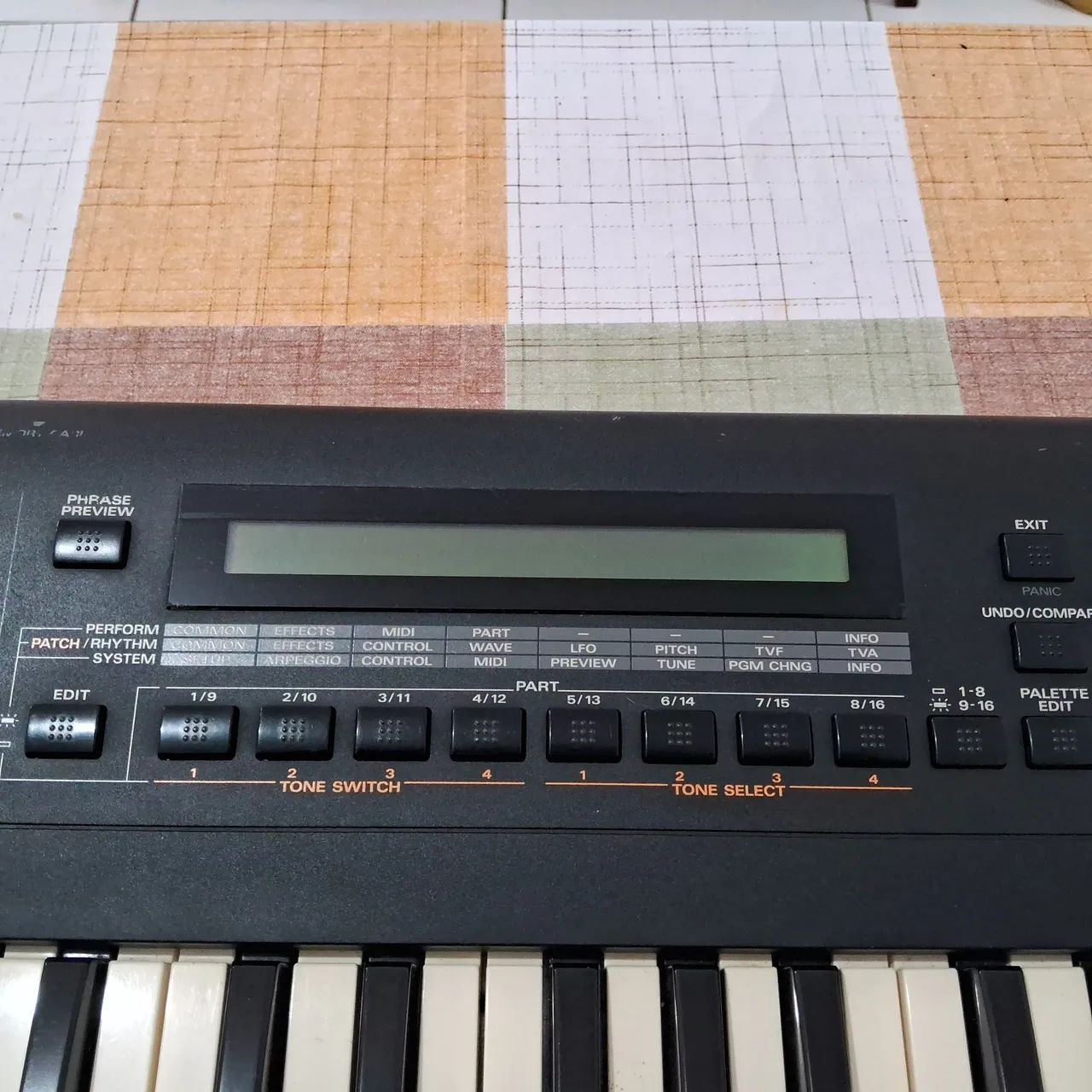 Vendo teclado Roland XP-30  - Foto 5