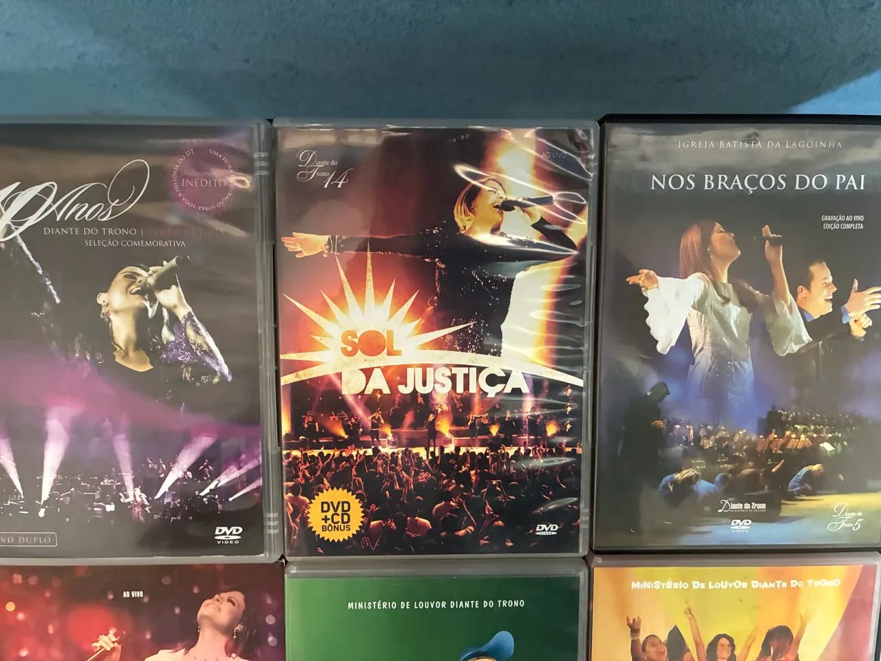 Coleção DVDs Diante do Trono - Foto 2