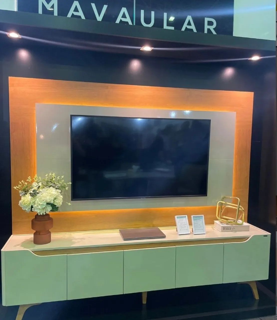 Painel com Rack Verona 220