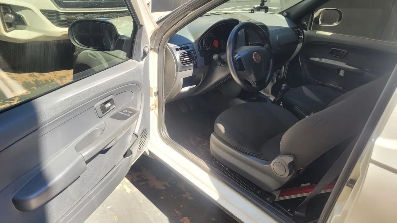 Fiat Strada Working Hard 1.4 Fire Flex 8V CS 2018 - Foto 2