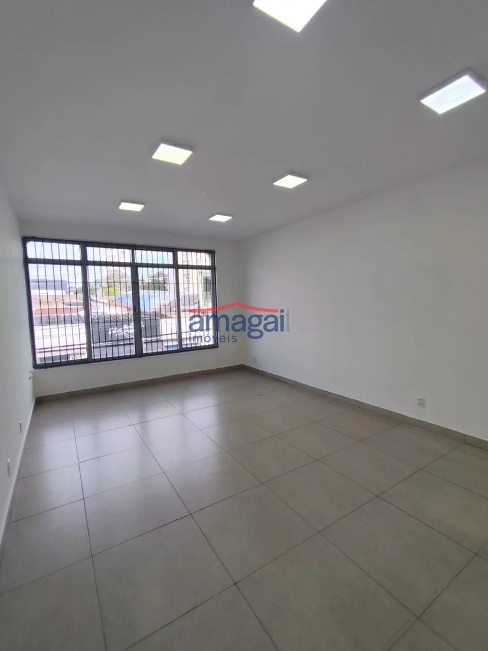 Sala Comercial para Alugar no Centro de Jacareí - Foto 2
