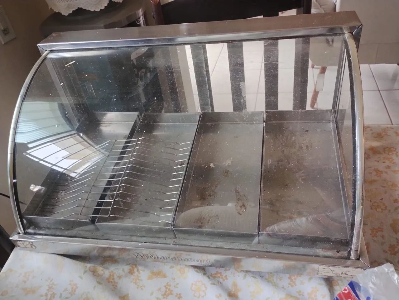 Vendo uma vitrine para pô salgados  - Foto 3