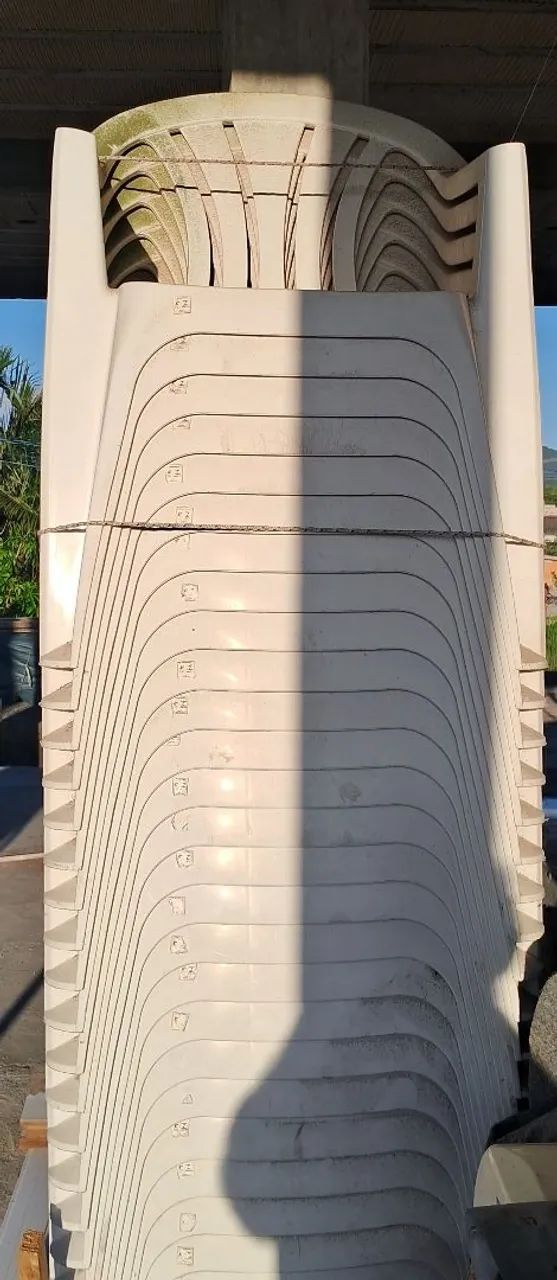 Vendo cadeiras com braço  - Foto 3