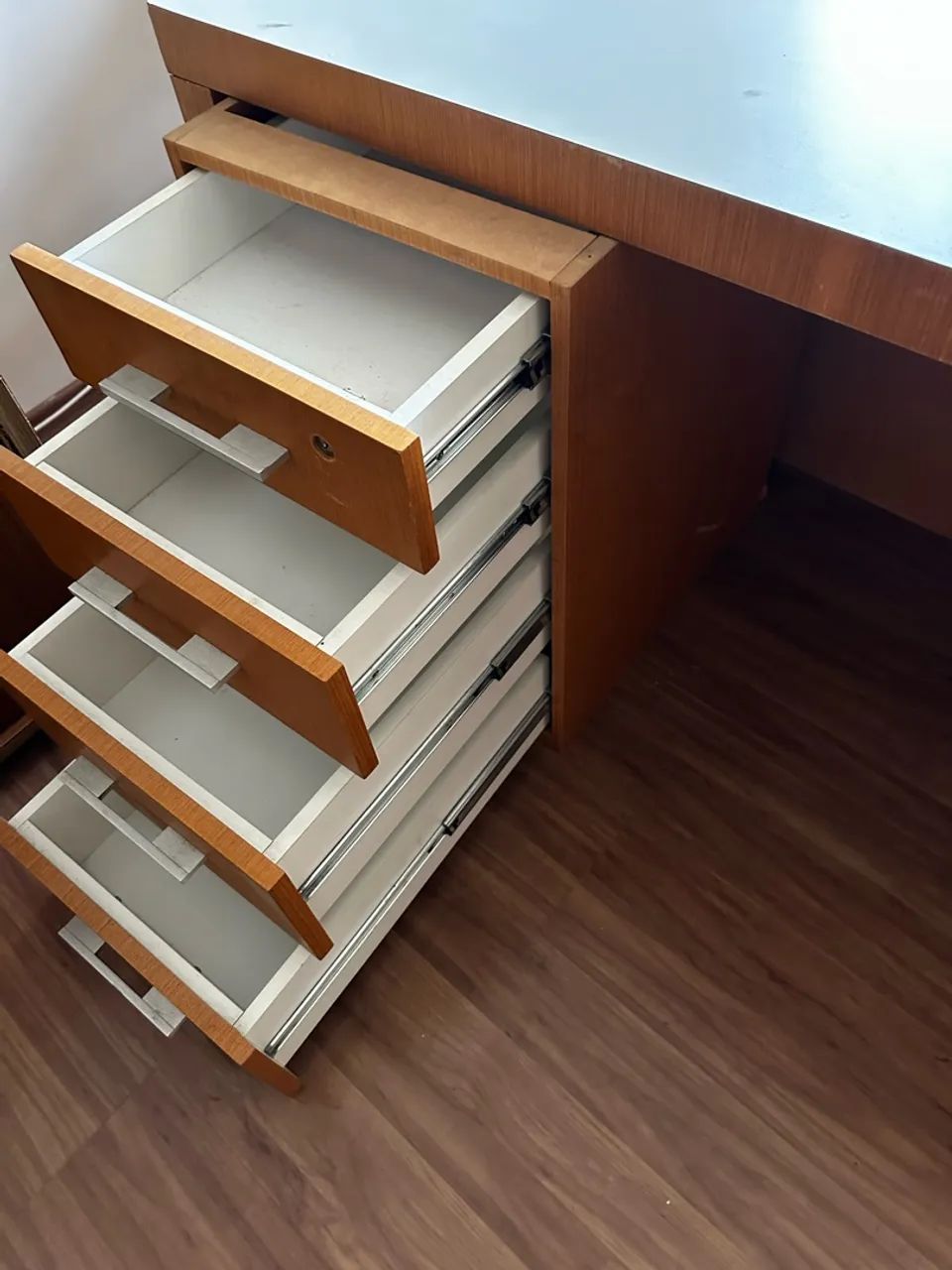 Mesa de escritório/estudo - Foto 3