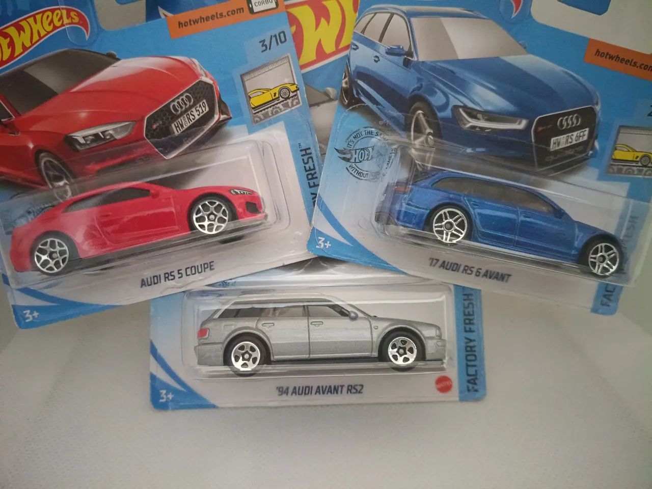 LOTE COM 3 MODELOS DE AUDI HOTWHEELS  - Foto 2