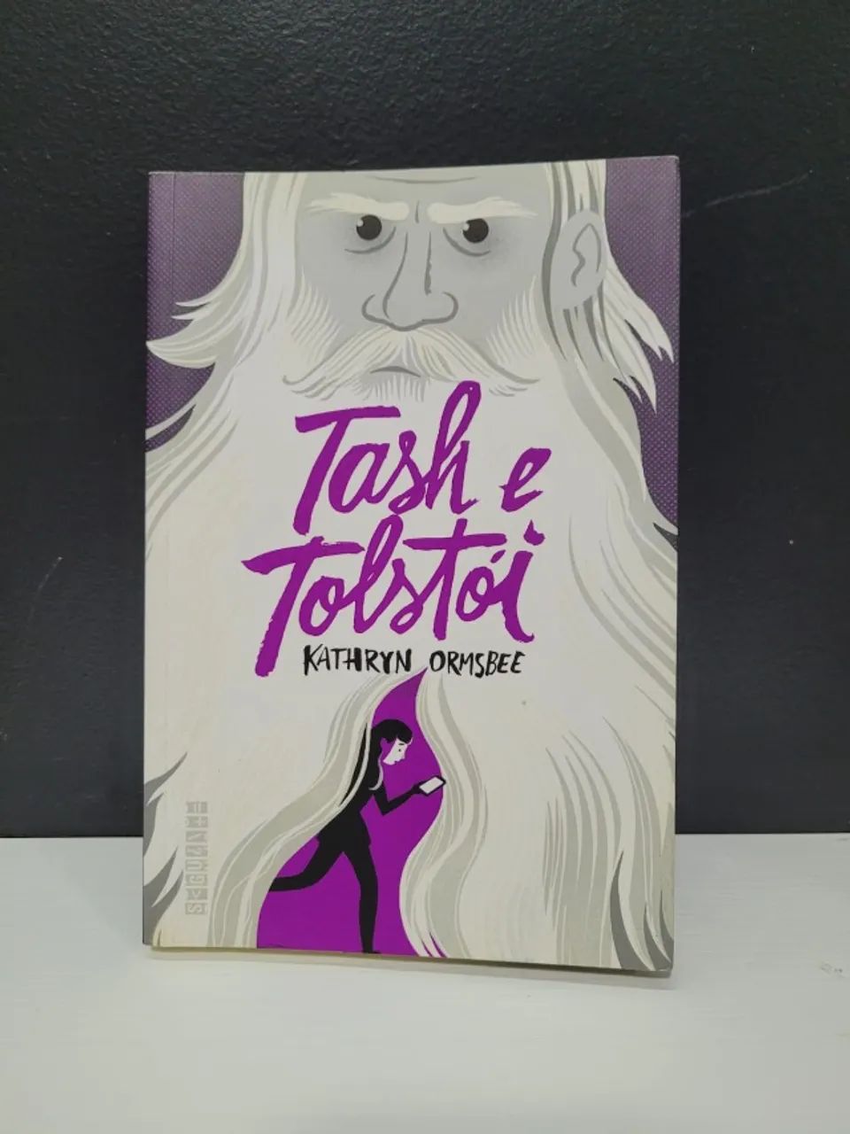 Livro Tash e Tostói - Kathryn Ormsbee