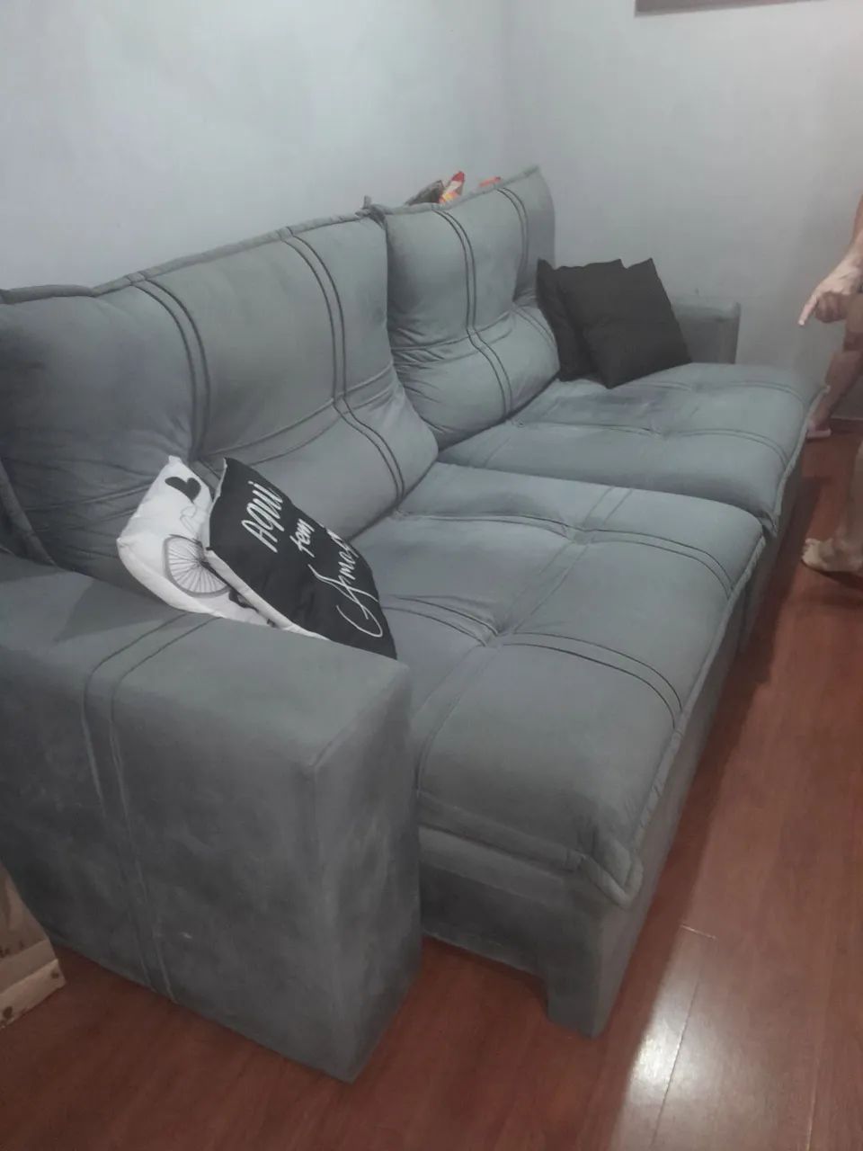 Sofá retratil 2.90 - Foto 2