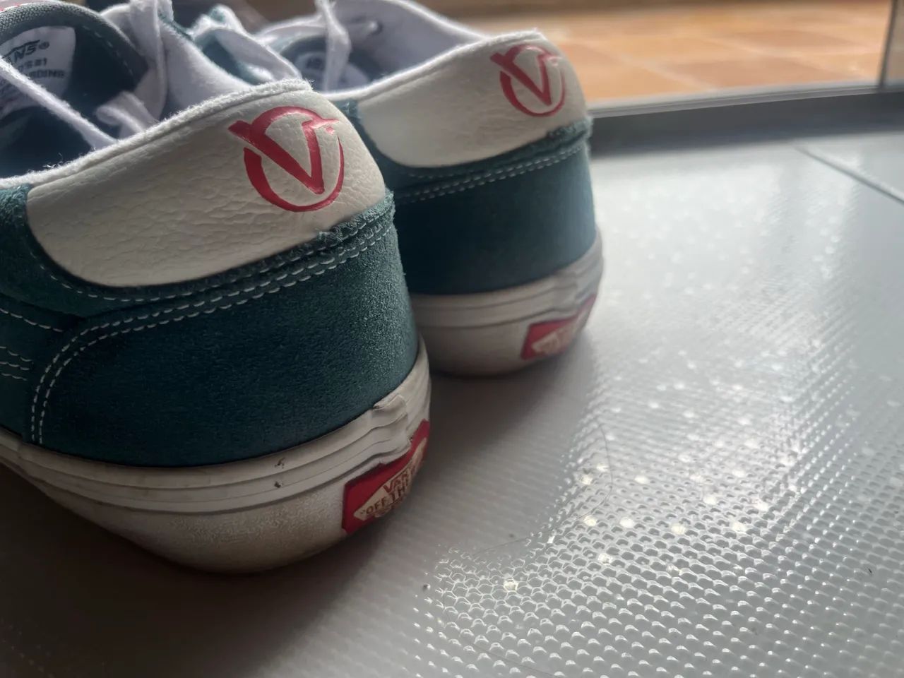 Tênis vans 41 Rowan azul e branco  - Foto 5