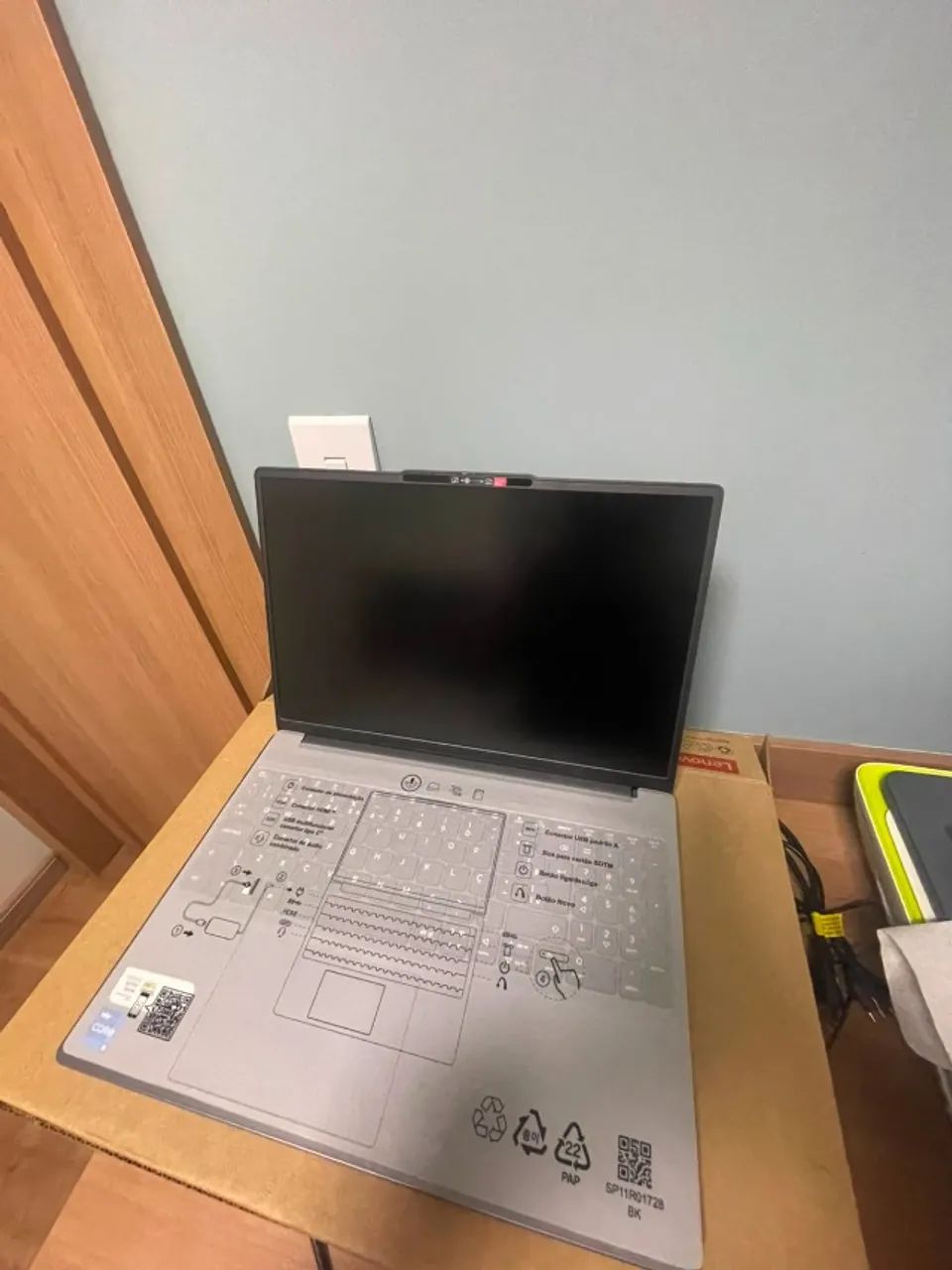 Notebook NOVO - Lenovo IdeaPad Slim 3 Intel Core 3 100U 8GB 512GB  - Foto 2