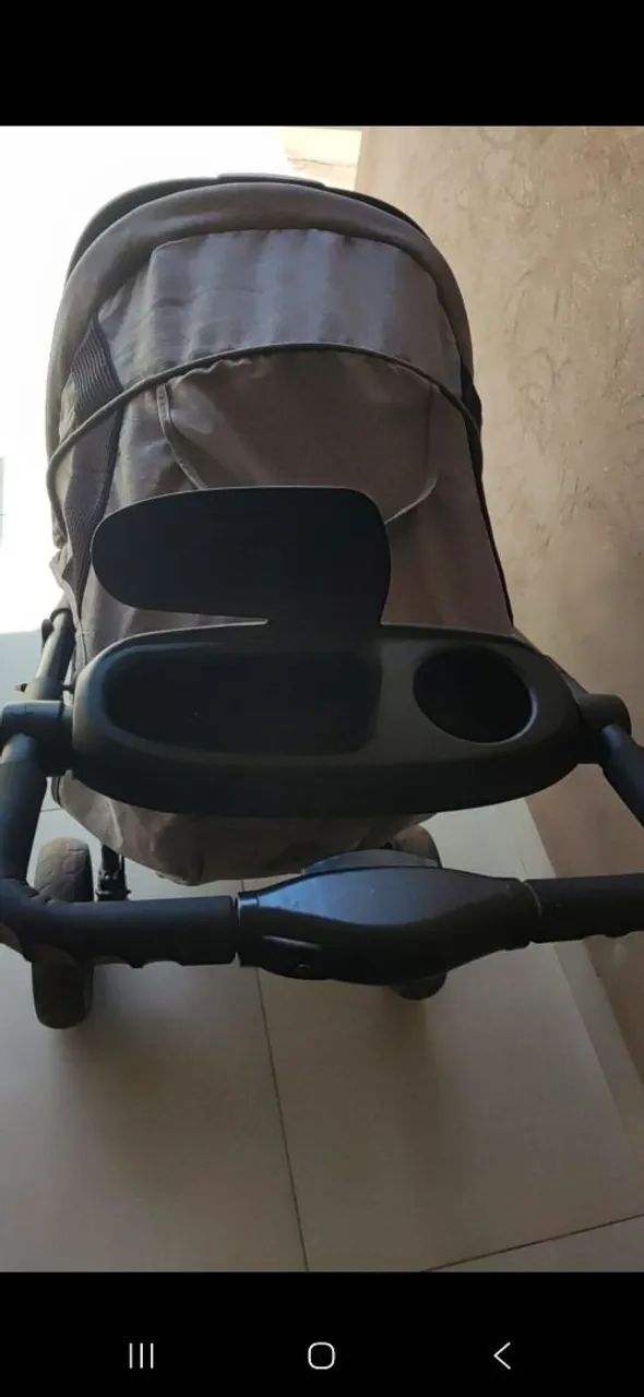 Carrinho de bebê com bebê conforto - Foto 2