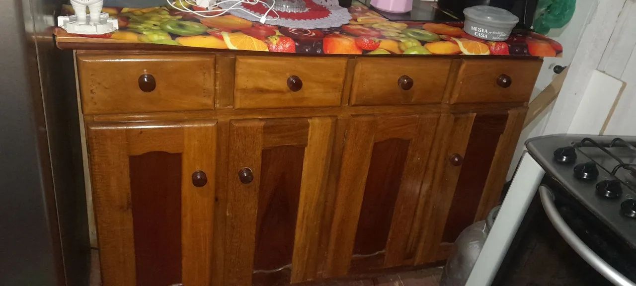 Vende armario de mesa 