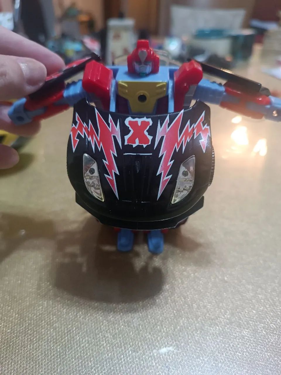 Carros Transformers amarelo e preto  - Foto 5