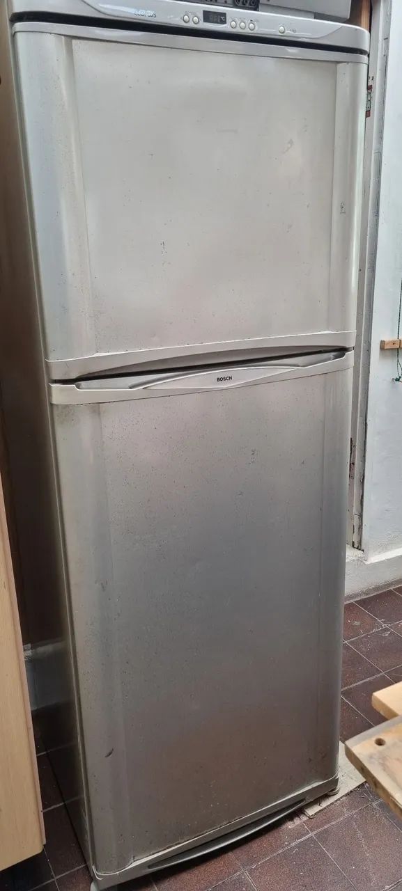 Geladeira BOSCH Ecoplus 430L - Geladeiras e Freezers
