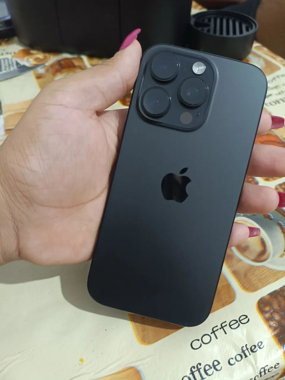iPhone 16 pro  - Foto 2