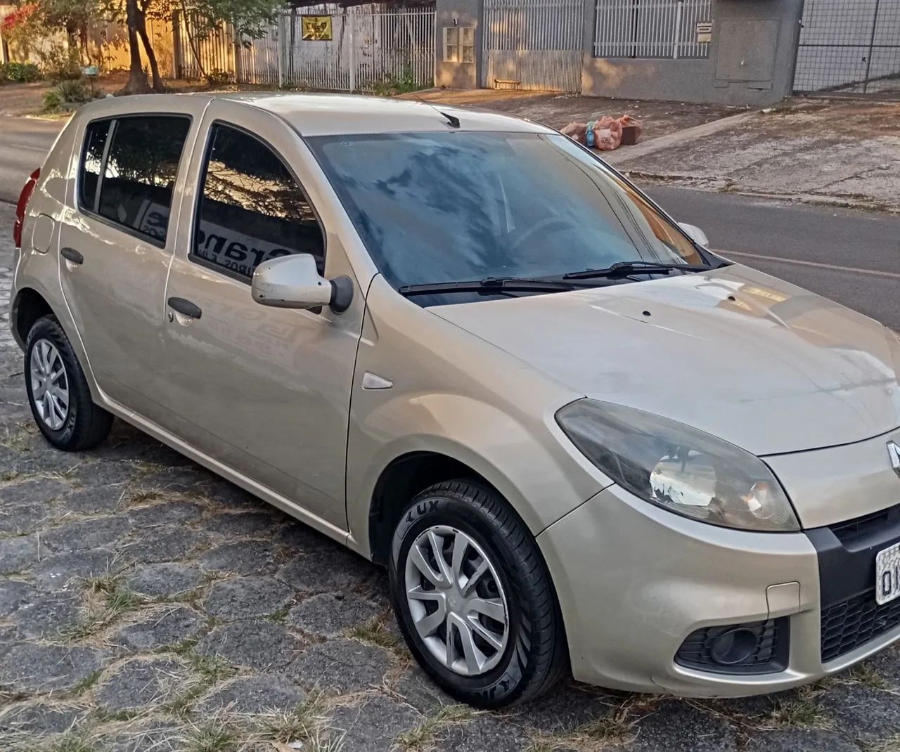 Renault Sandero 2012