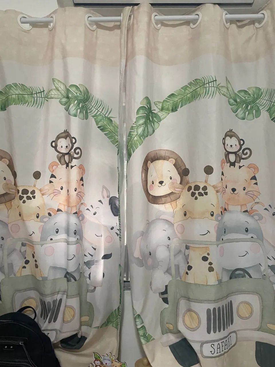 Berço, Kit berço, acessórios Safari e cortina - Foto 4