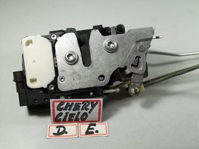 Fechadura Dianteira Esquerda Chery Cielo - Foto 2