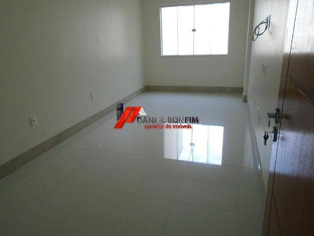 Casa de luxo na ilha com 03 suítes e parte alta do bairro - Foto 6