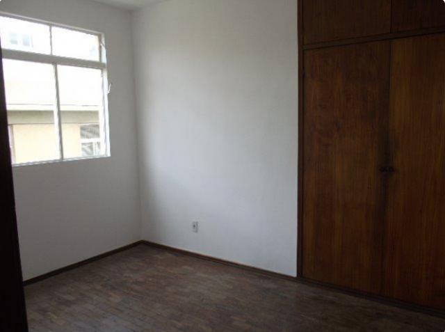 Apartamento 02 qts, 01 vaga no coração eucarístico - Foto 2