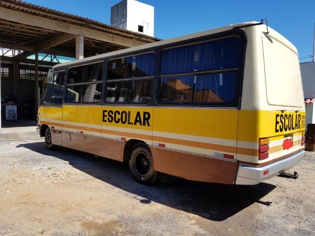 Micro-ônibus mercedez-benz modelo LO608D - Foto 3