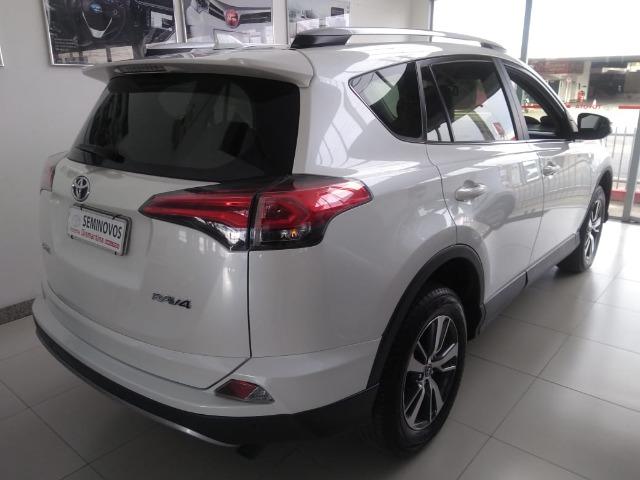 Toyota Rav4 - Foto 2